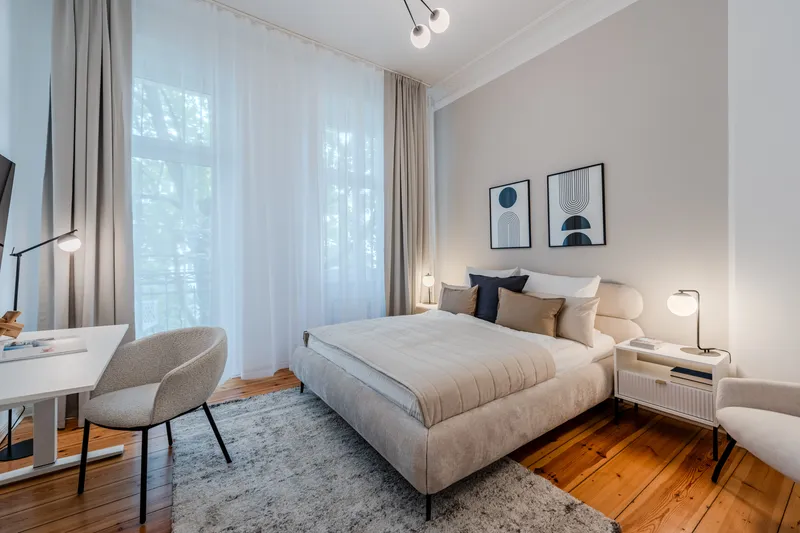 Frisch saniertes 64 m² Apartment mit Balkon in Charlottenburg — photo 1